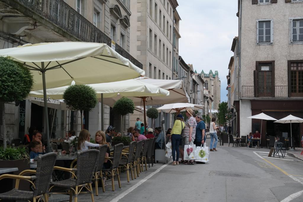 Penthouse Apartment Overlooking Place Carnot Carcassonne Ngoại thất bức ảnh